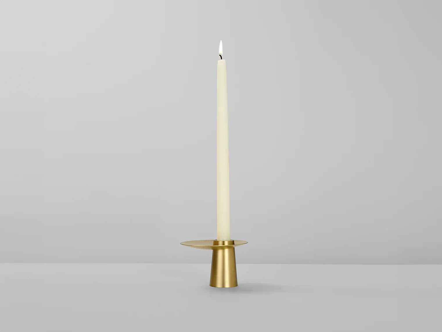 ROLL & HILL ORBIT 2 CANDLE HOLDER H3" x W4.5" x D3.5"