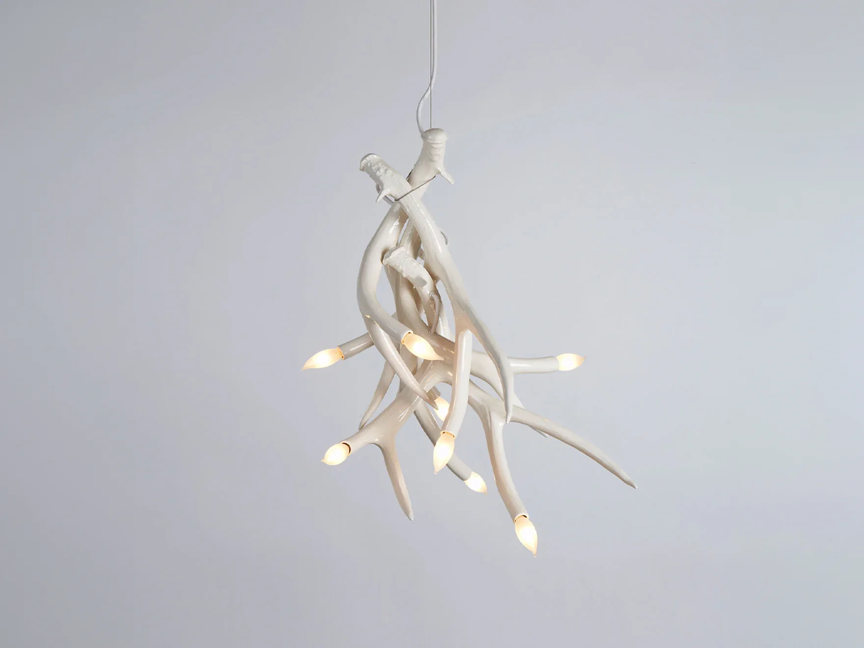 ROLL & HILL SUPERORDINATE ANTLER CHANDELIER / 4 Ø21" x H30"