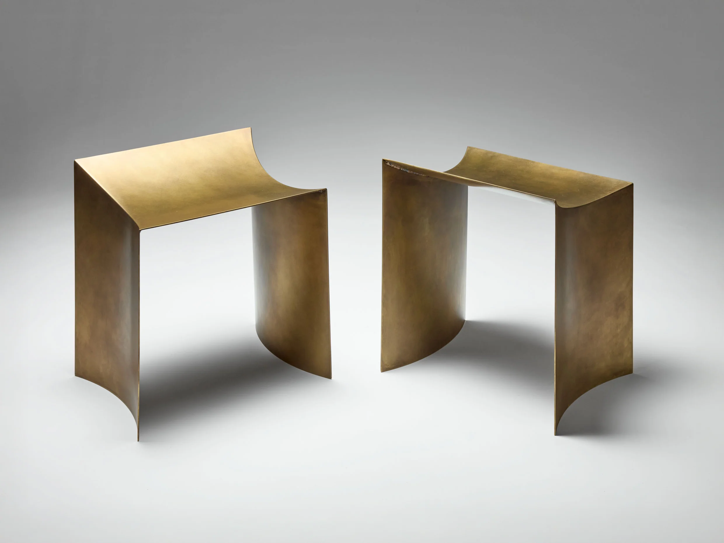 STUDIO NARRA ONE CURVE STOOL W13.8" x D17.3" x H20.5" - Image 3