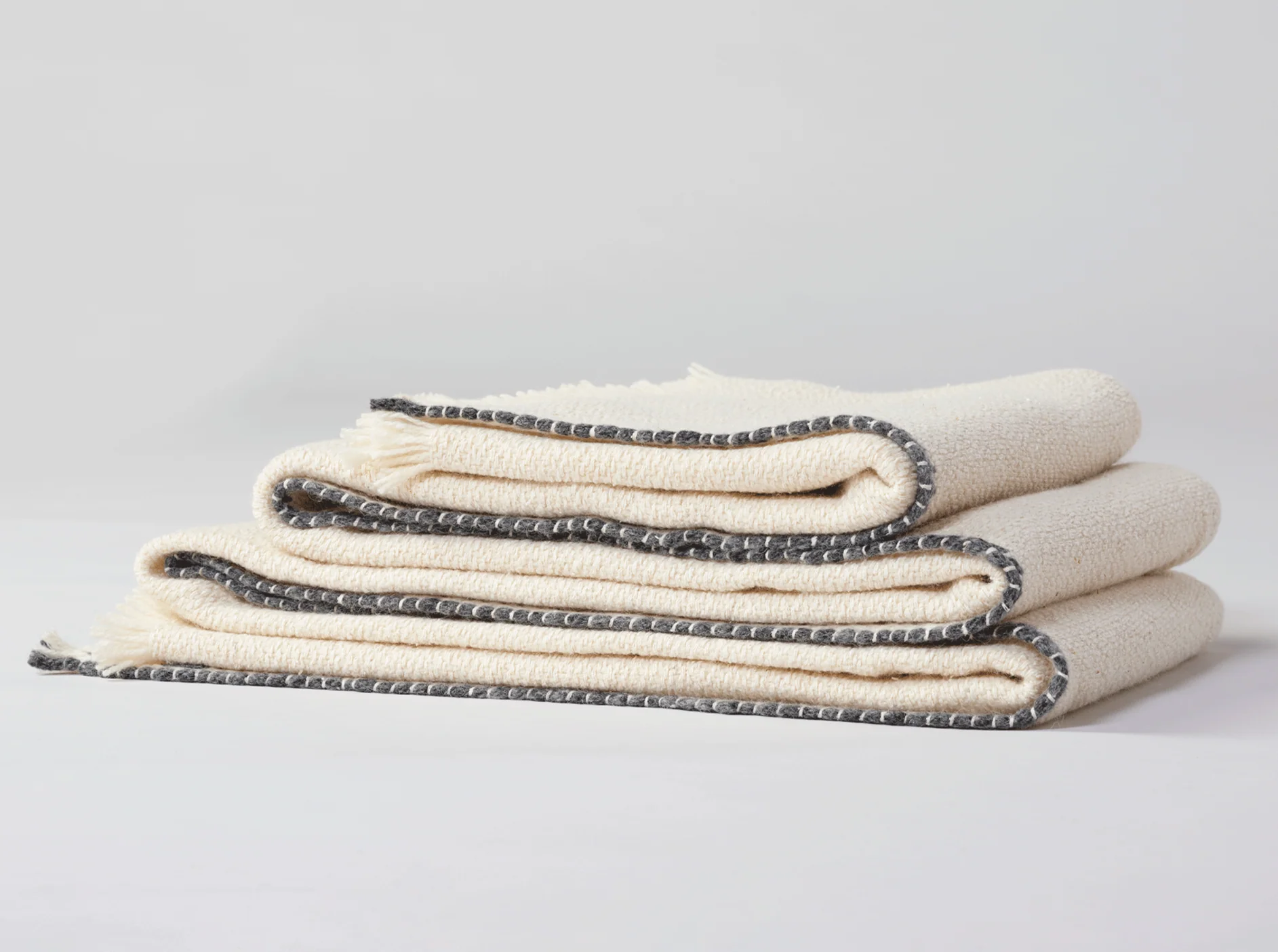 TEIXIDORS HYDRA WOOL AND SILK BLANKET / NATURAL 94" x 110”