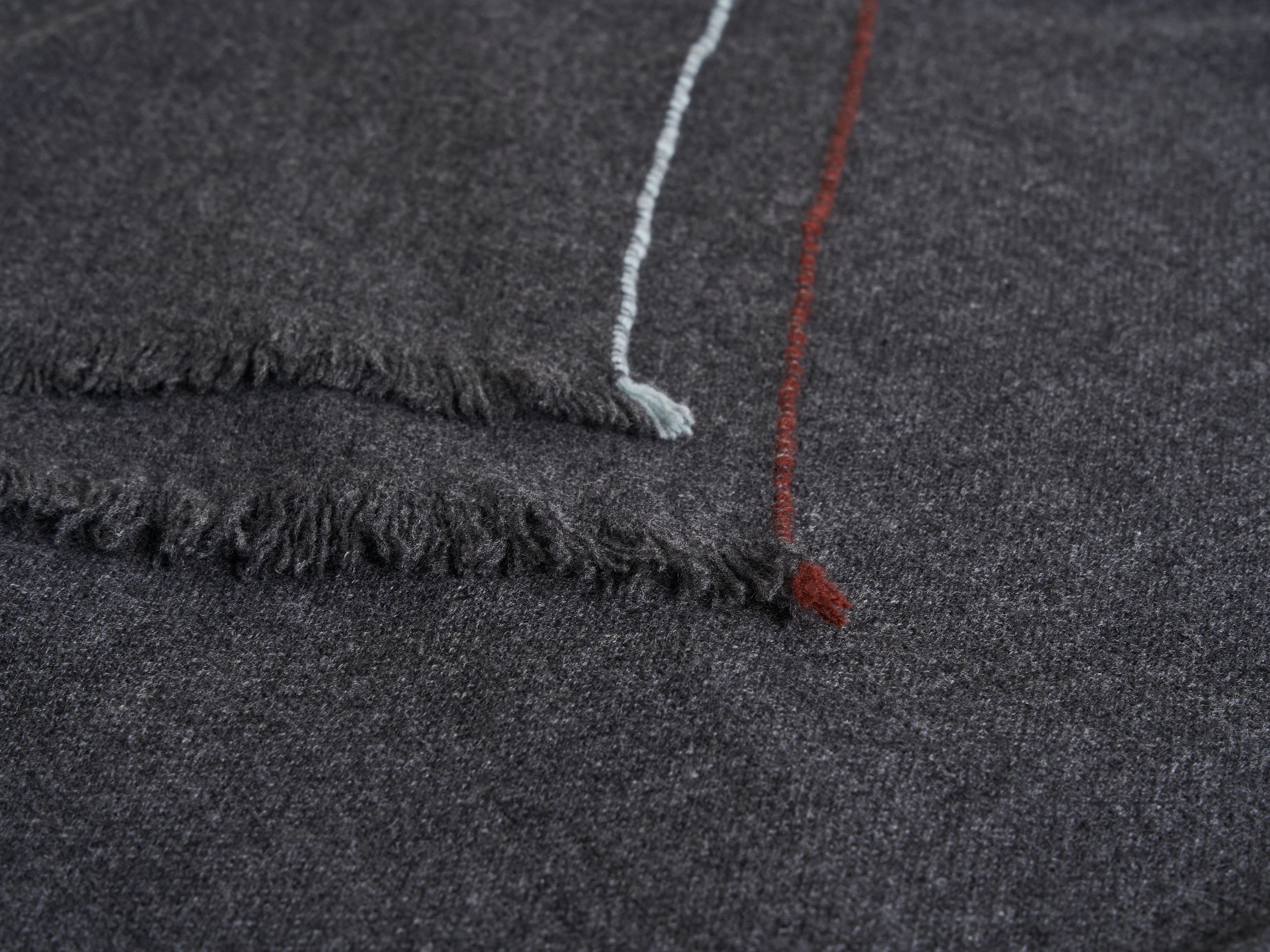 TEIXIDORS JAZZ CASHMERE THROW / DARK GREY 55" x 71" - Image 3