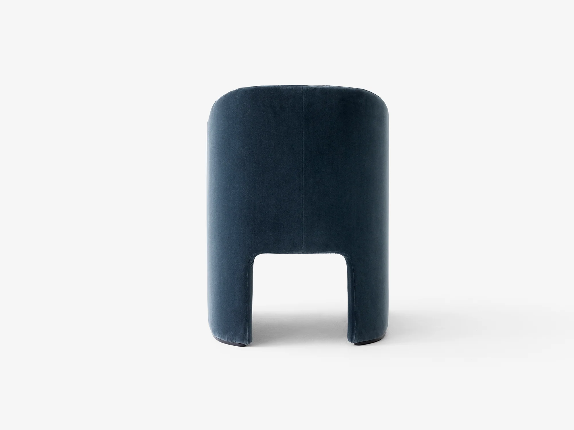 &TRADITION SPACE COPENHAGEN LOAFER DINING CHAIR SC24 W23.2" x D22.4" x H31.1" x SH19.3" - Image 3