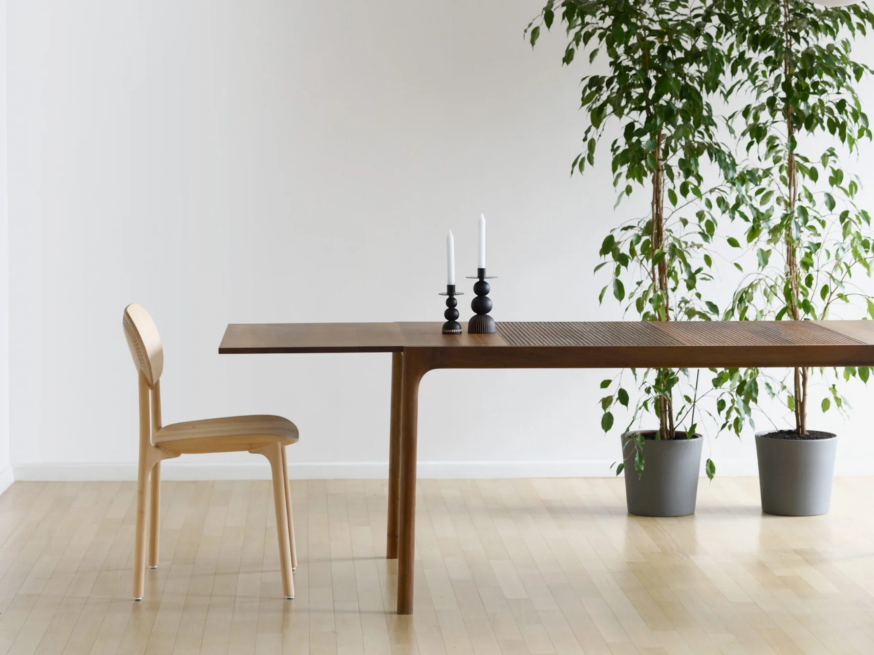 ZANAT MONICA FORSTER UNNA TABLE / EXTENDABLE