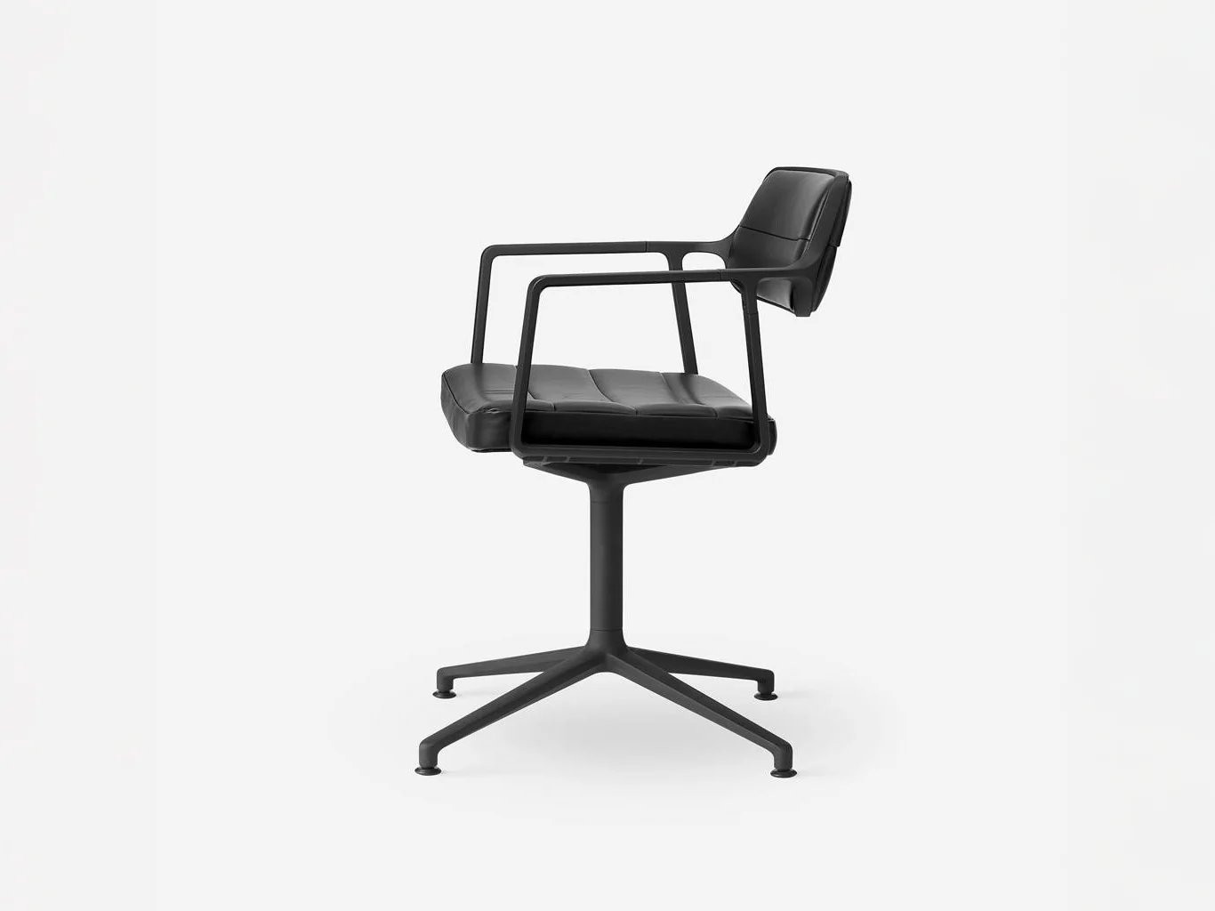 VIPP THE CHAIR / SWIVEL 453 L26.4" x W26.4" x H30.5" - Image 4