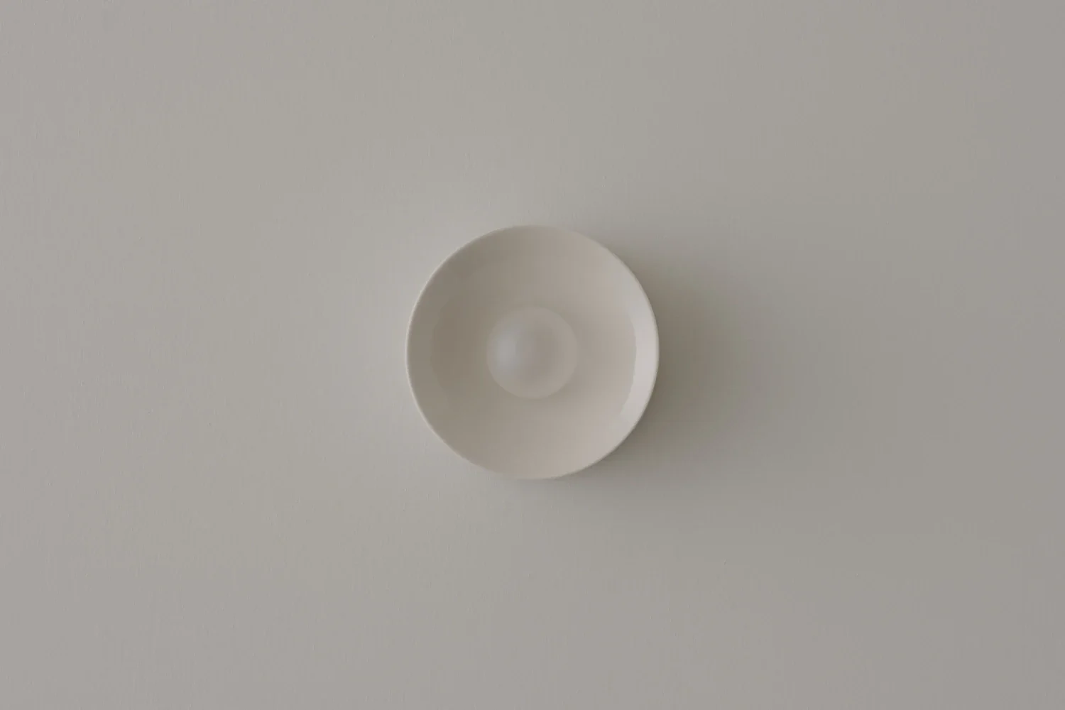 VOLKER HAUG STUDIO ANTON CERAMIC CLEAR GLAZE SCONCE / MINI Ă5.1" x D3.4" - Image 4