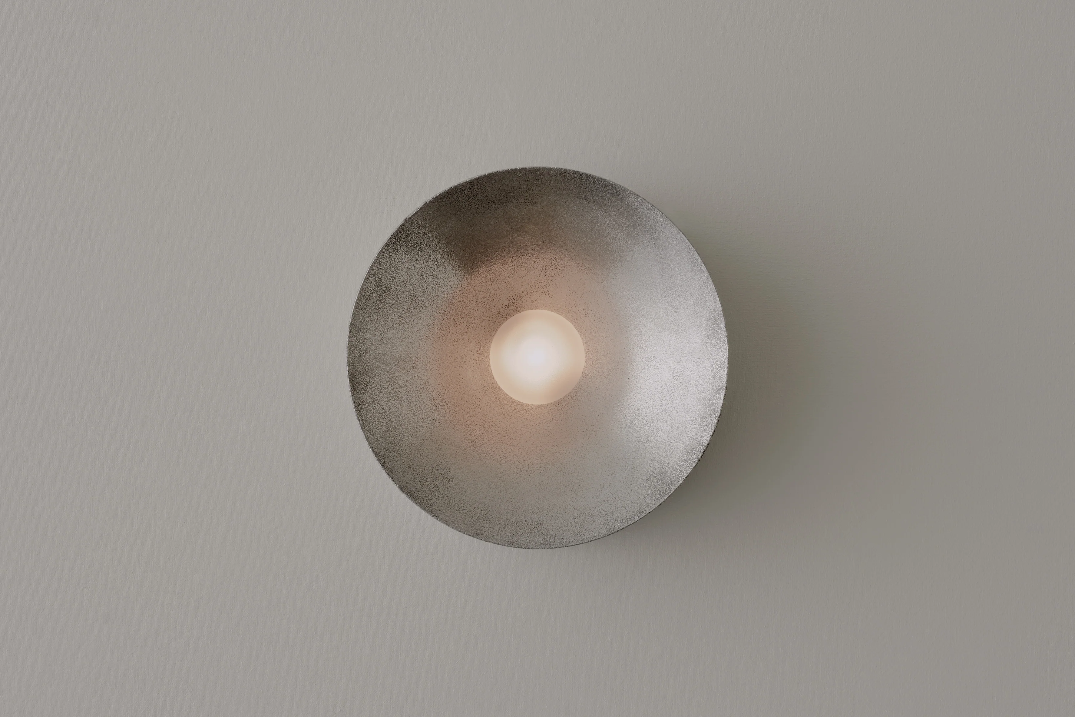 VOLKER HAUG STUDIO ANTON ALUMINUM SCONCE Ø7" x D3.9" - Image 4
