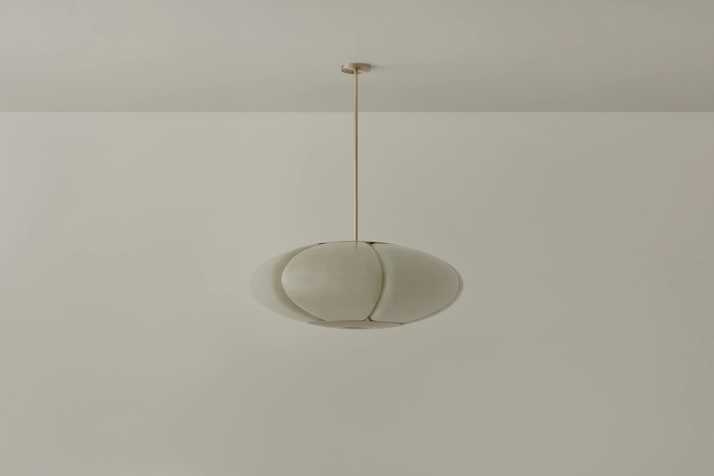 VOLKER HAUG STUDIO FLEUR PENDANT Ø39.5" x H15" - Image 2