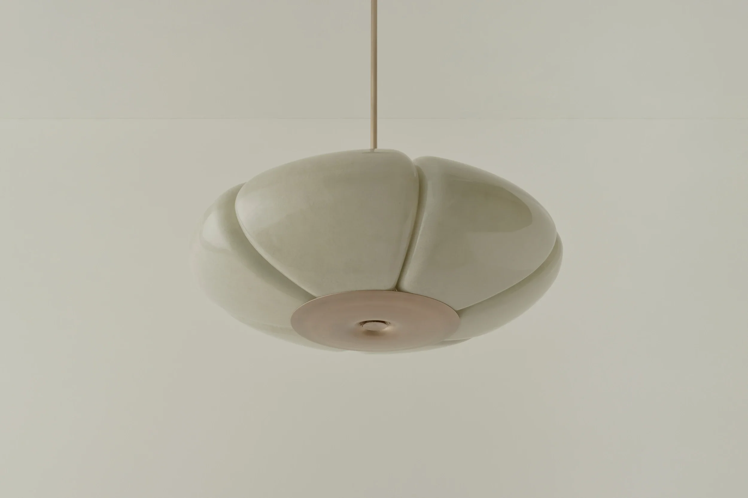 VOLKER HAUG STUDIO FLEUR PENDANT Ø39.5" x H15" - Image 4