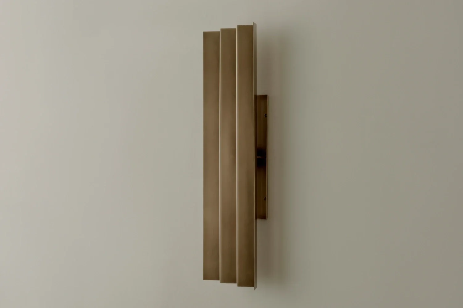VOLKER HAUG STUDIO RUFFLE SCONCE H29.5โ x W10โ x D3.5โ - Image 3