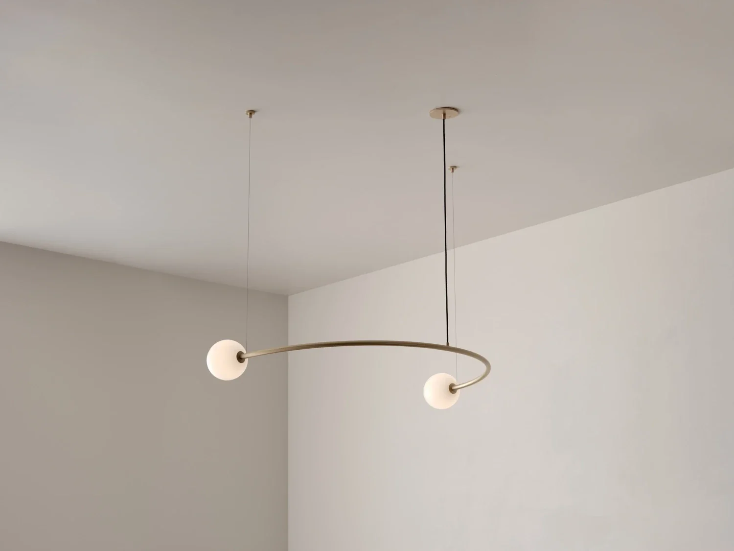 VOLKER HAUG STUDIO ODDMENTS SINGLE ARC CHANDELIER - Image 2