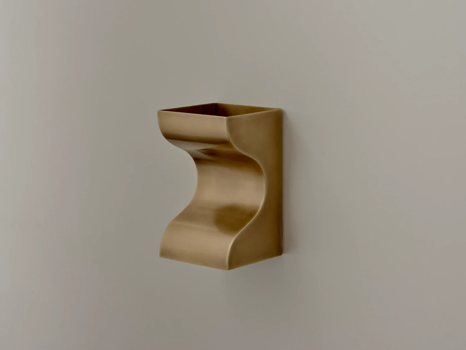 VOLKER HAUG STUDIO BUCKLE SCONCE W6.5" x D6.2" x H10.6" - Image 2