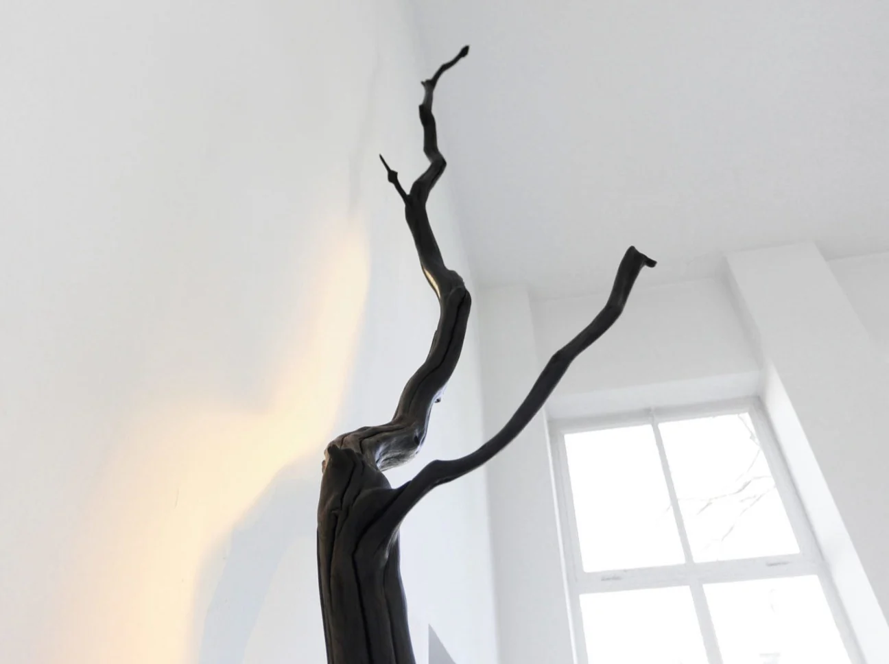 WDSTCK BURNING EGO WALL LIGHT - Image 3