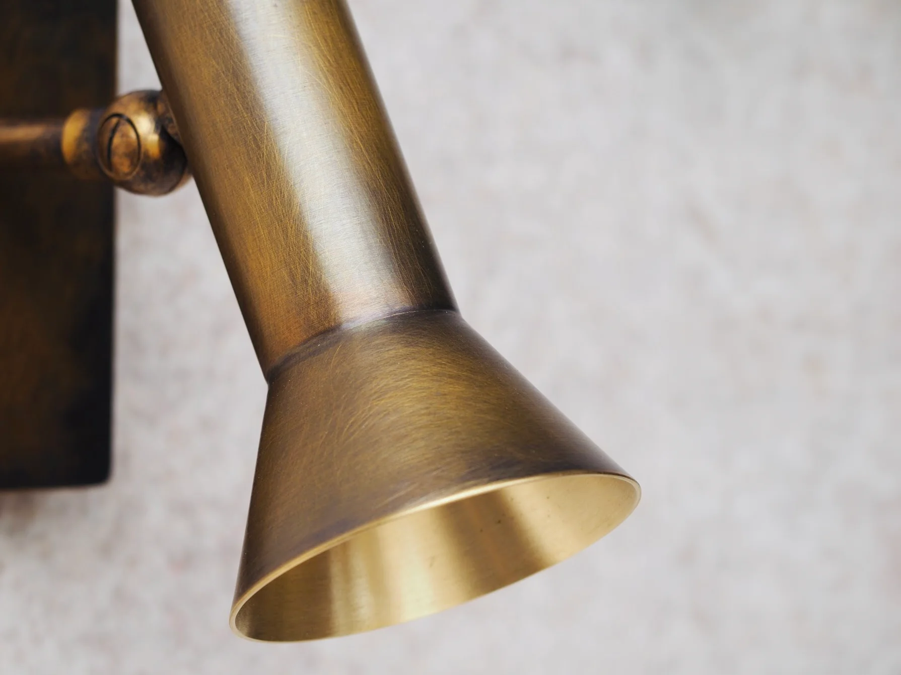 WDSTCK VESPERA WALL LIGHT H5.6" x W3.2" x D3.9" - Image 3