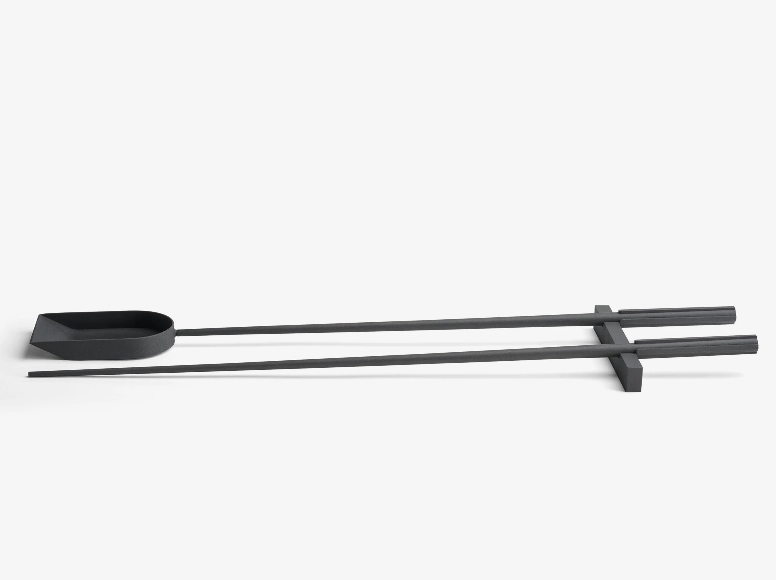 WHEN OBJECTS WORK JOHN PAWSON FIRE TOOLS - Image 3