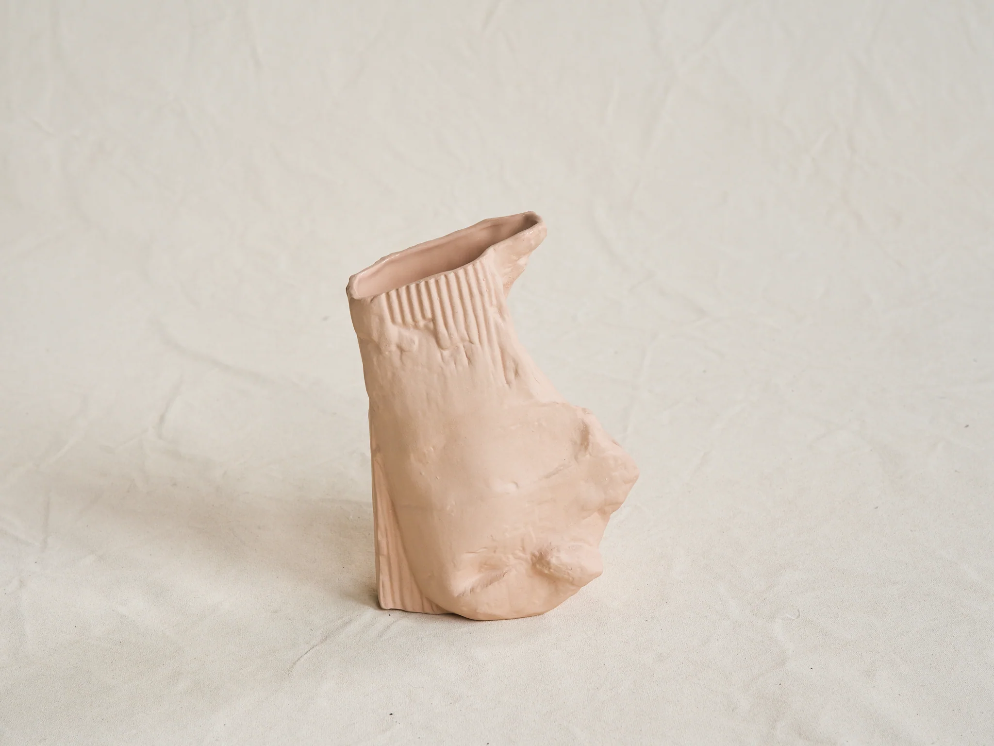 WHITE DIRT STONEWARE VESSEL TERRA II  H8” x W6” x D4” - Image 3