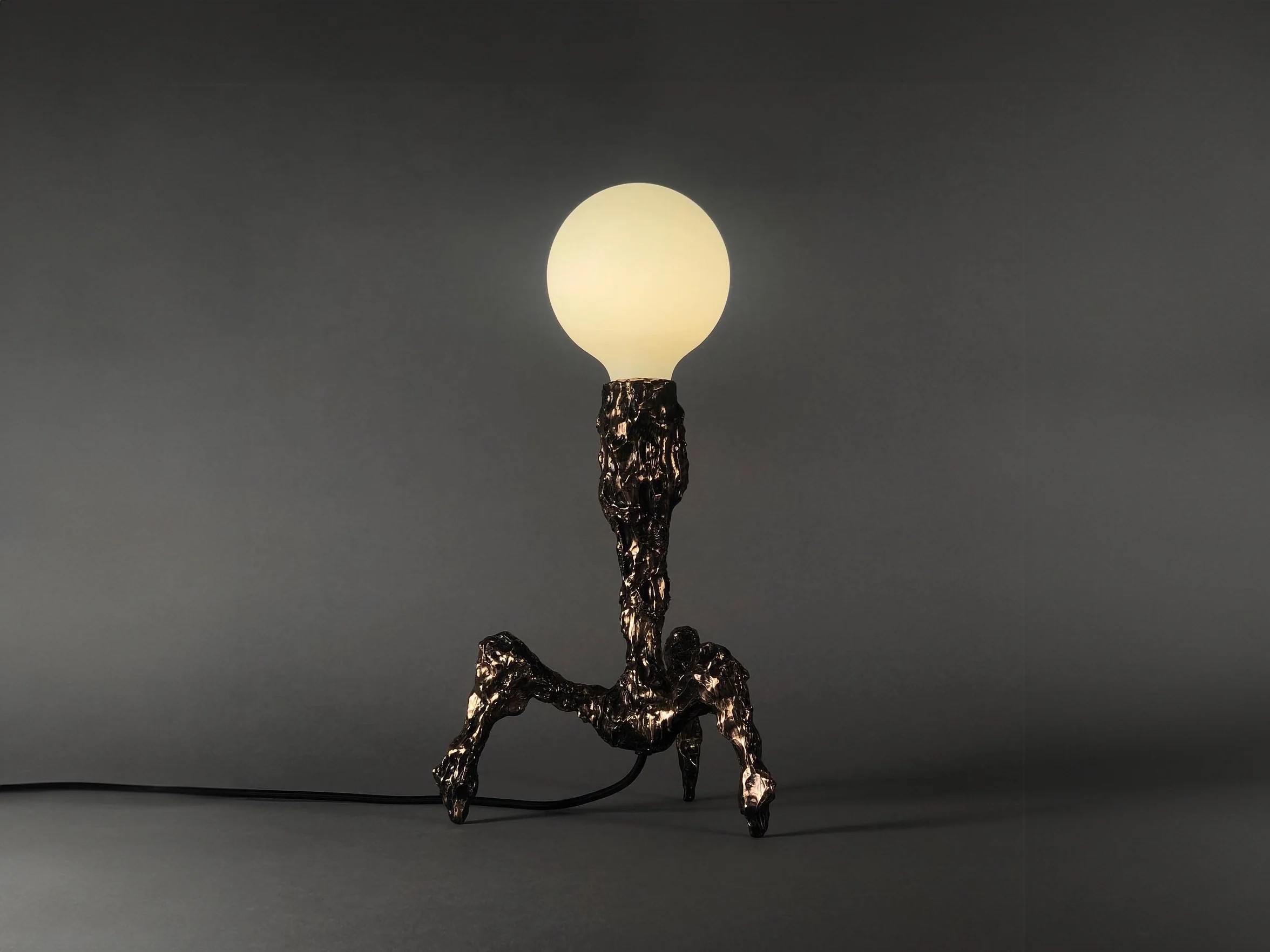 WILLIAM GUILLON SWEET THING II BRONZE TABLE LAMP H16" x Ø8"