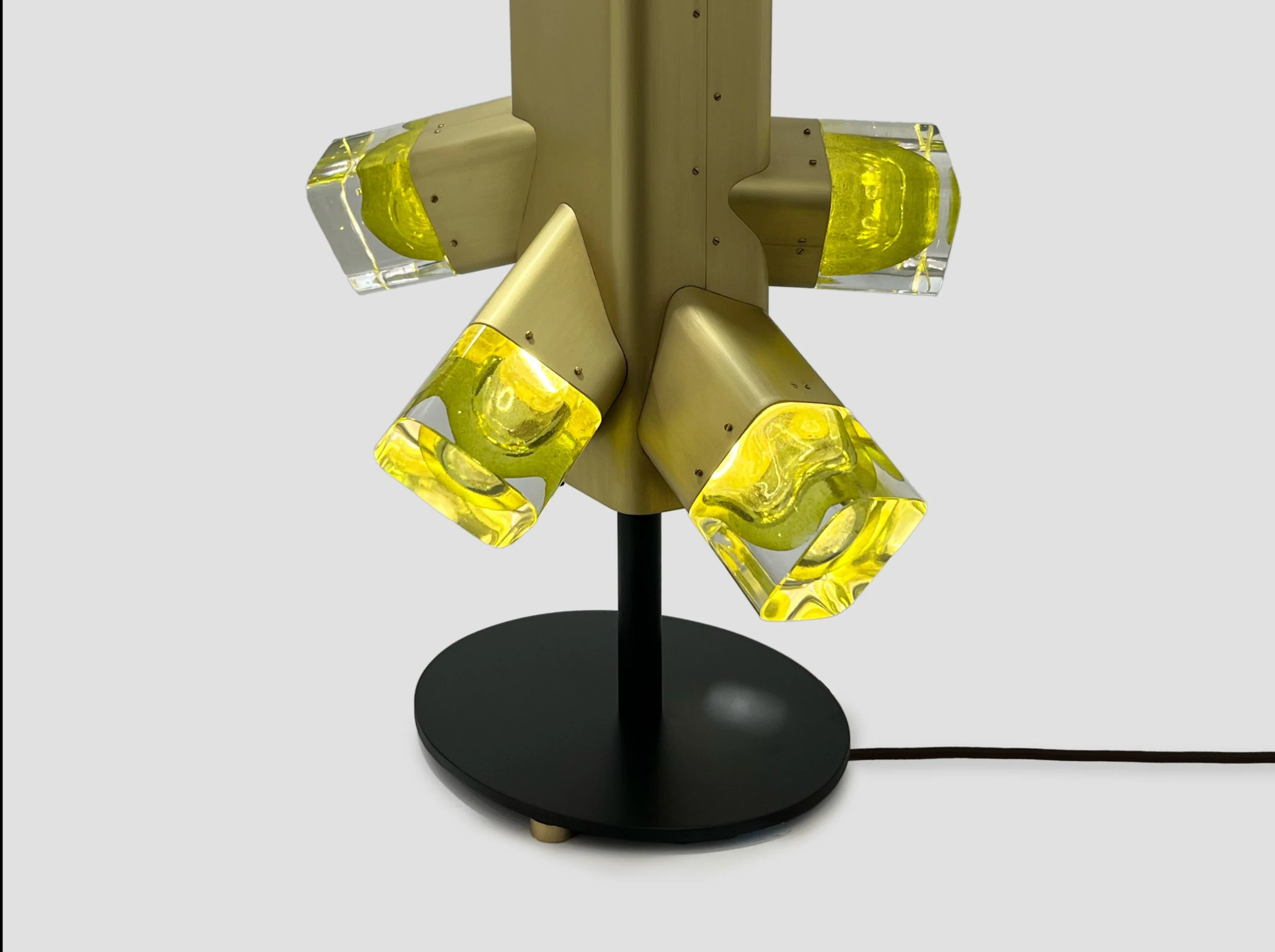 WRINKLE LOOT DESK LAMP H15.7" x W11.8" x L11.8" - Image 3