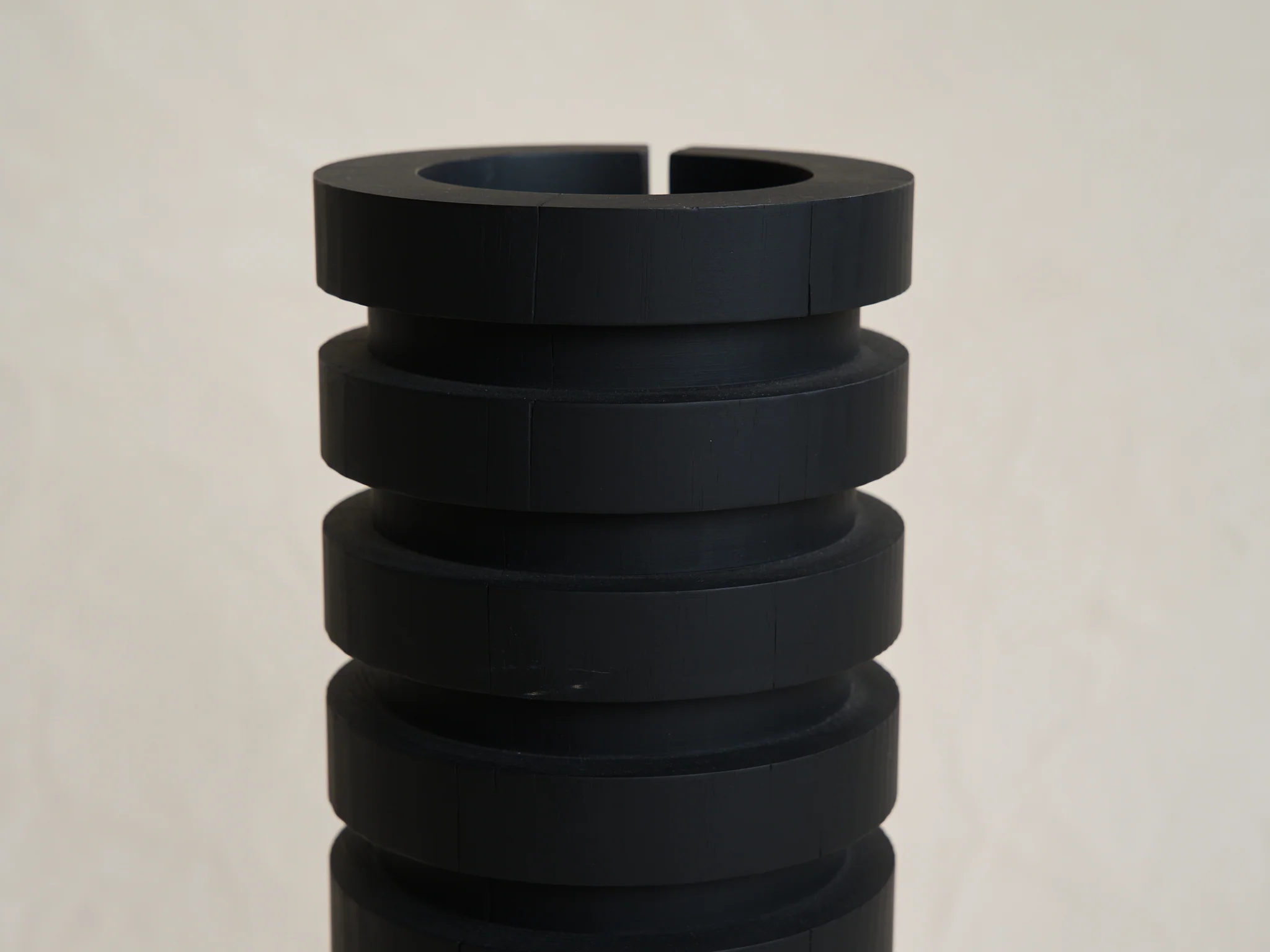 ZLATA KORNILOVA CLOSE TO HEART VESSEL 50 / BLACK H19.5" x Ø6.6" - Image 3